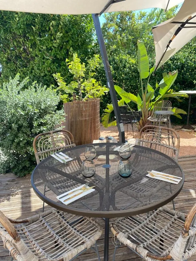Avocado Hotel Restaurant Saint-Jeannet   Saint-Jeannet (Alpes-Maritimes)
